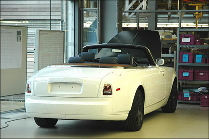 Visita a la fábrica de Rolls Royce