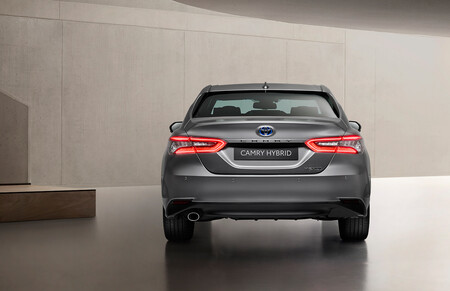 Toyota Camry Electric Hybrid 2021, precios para España
