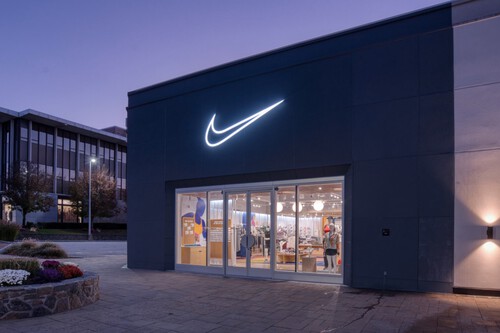 Liquidación de Nike: camisetas, zapatillas Air Max, pantalones cortos y más desde 28 euros en su outlet 