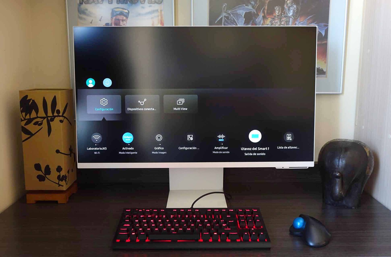 Samsung Smart Monitor M8 Review : Benefits Overshadow Its Shortcomings | Tech Reviews - Tech Reviews