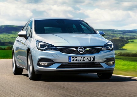 El facelift del Opel Astra 2020 lo deja con una caja CVT y sólo tres cilindros