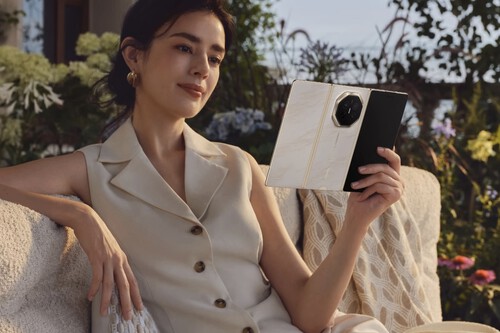 Huawei le copia a Samsung. Su nuevo celular plegable triple tiene pantalla de privacidad: Mate XT 2 Ultimate Design