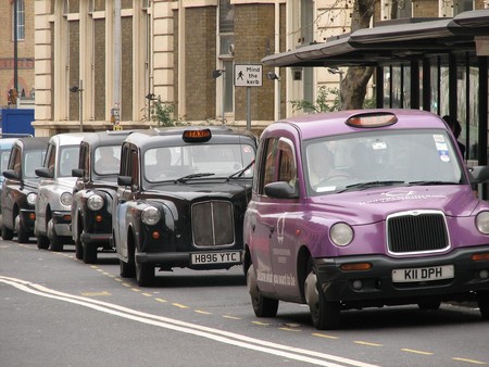 Los Taxis Madrilenos Invaden Londres Para Promocionar Madrid