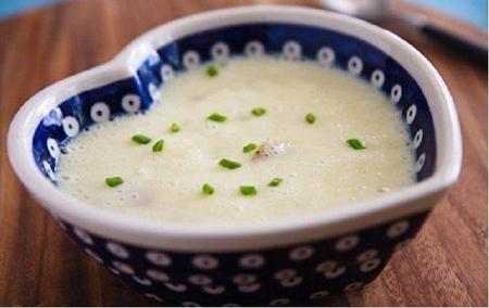 Sopa de gazpachuelo para los niños
