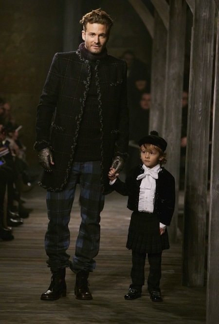Chanel Metiers d’Art 2013: un homenaje al trabajo de los artesanos franceses