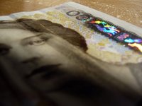 Aplicaciones viajeras para el iPhone: XE Currency