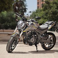 Ojo a la nueva VOGE 525R, una naked para el carnet A2 con la que dejar el coche aparcado por menos de 5.500 euros