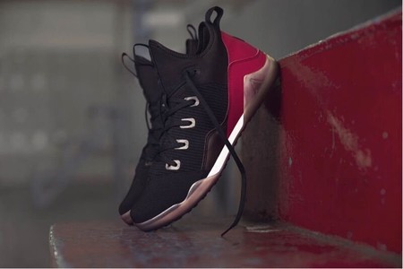 De pegada y estilo: zapatilla Combat Noble de Reebook