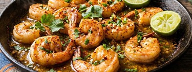 La técnica infalible de Zahie Téllez para flamear camarones al tequila a la perfección