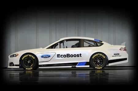 nascar-ford-fusion-2.jpg