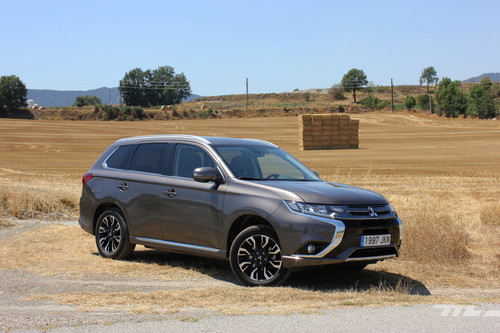 Mitsubishi Outlander PHEV, a prueba: un gran SUV en manos de la hibridación