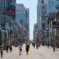 Un "paseo" de 56 kilómetros por la calle más larga del mundo 