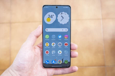 Personalización a otro nivel: así he conseguido que mi Xiaomi luzca como un Google Pixel 6 con Android 12