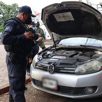 Cuidado con la nueva estafa en CDMX: te roban tu auto y te llaman para decirte que lo recuperaron. Es una IA fingiendo ser la aseguradora y varios han caído