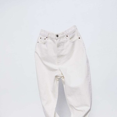 Zara nos presenta su nueva colección de vaqueros con la mujer invisible como modelo (o eso parece)  