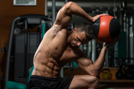 Circuito quemagrasas con balón medicinal (HIIT)