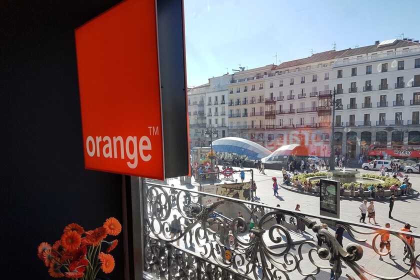 Orange