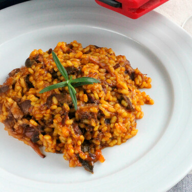 Arroz de rabo de toro y boletus, una espectacular receta de domingo