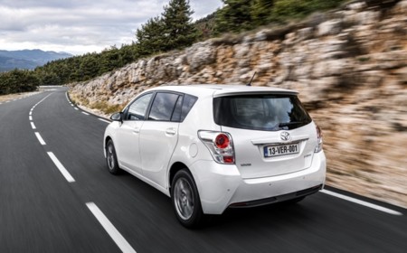 Toyota Verso 2015 05