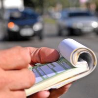 La DGT cosecha en una semana 18.538 multas por velocidad, cinturón y distracciones