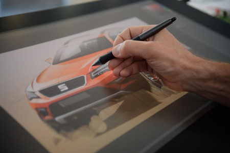 ¿Para qué se necesitan cinco toneladas de arcilla en el proceso de diseño de un coche nuevo?