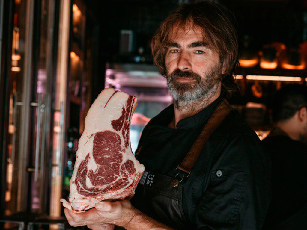 Iñaki Gorrochategui, parrillero vasco: “Si te has gastado muchísimo dinero en la carne, no compraría madera sino carbón”