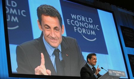Sarkozy en campaña: impuestos a la economía digital y encerrar a los piratas como Kim Dotcom