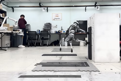 Raibo El Robot Surcoreano Que Hace Parkour Picsart Aiimageenhancer