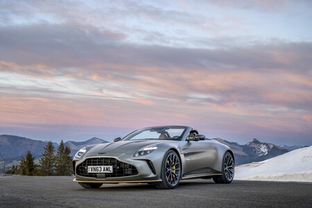 Aston Martin Vantage Roadster 2025 013