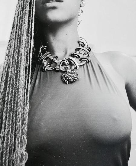 Señoras, señores, con todos ustedes... los pezones de Beyoncé