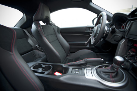 El asiento del coche es una obra de ingeniería infravalorada: así es cómo influye en su funcionamiento