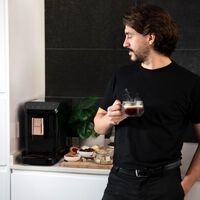 Esta es la cafetera superautomática ideal para cocinas pequeñas 