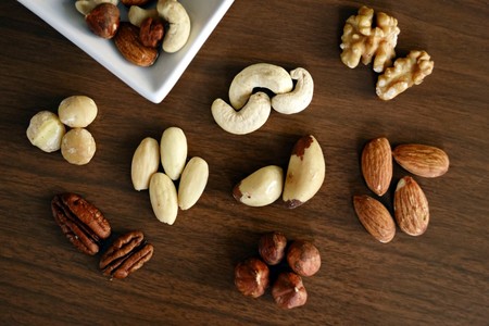 Comer frutos secos durante el embarazo podría ayudar a mejorar el desarrollo neuropsicológico de los niños a largo plazo