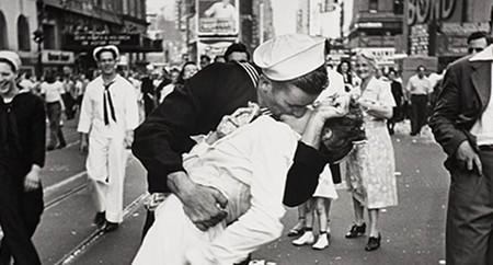 Subastado en Viena el romanticismo de Alfred Eisenstaedt