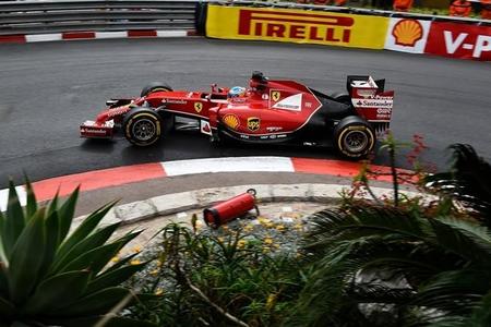 Fernando Alonso se acerca a Mercedes... bajo la lluvia