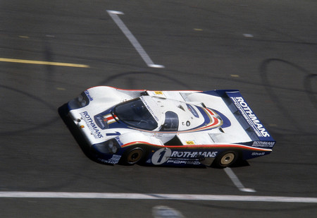 Porsche 956