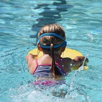 La prohibición de bañarse hasta dos o tres horas después de comer no tiene sentido, señalan los pediatras