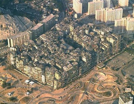 Kowloon: un armonioso estado de anarquía, corrupto, insalubre y muy aglomerado