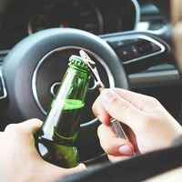 Con la nueva tasa de alcohol de la DGT no te vas a poder tomar ni una cerveza. Especialmente las mujeres