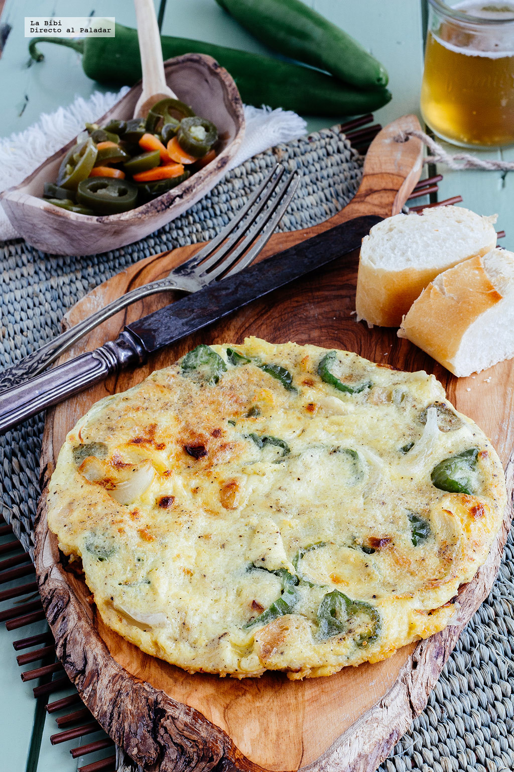 Omelette de jalapeño y cebolla. Receta fácil