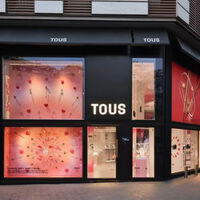 Este es el nuevo bolso de Tous disponible en varios colores, hecho en piel y rebajado en El Corte Inglés al 50% de descuento  