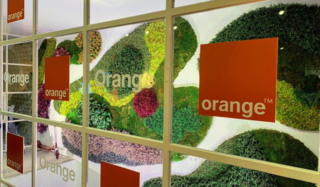 Orange España reduce un 2,5% sus ingresos totales en el tercer trimestre, pero mantiene el crecimiento en servicios mayoristas