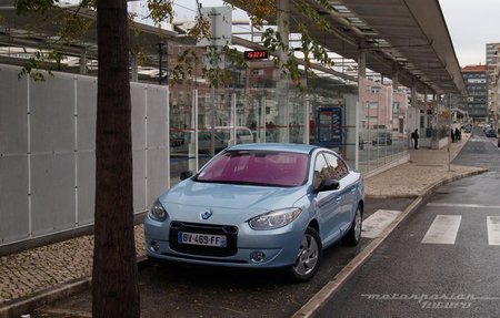 Renault-Fluence-ZE-presentacion-02