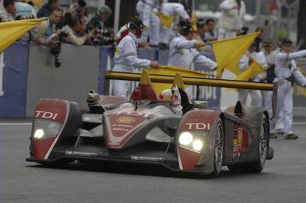 Audi le vuelve a ganar la partida a Peugeot en Le Mans