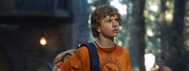 "Dejad de enviar amenazas de muerte": el protagonista de 'Percy Jackson' ha rogado a las fans que no acosen a las chicas que viven cerca de él