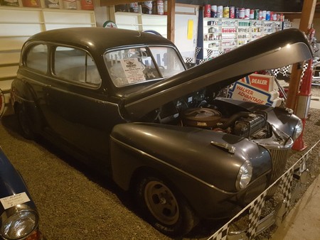 ford sedán