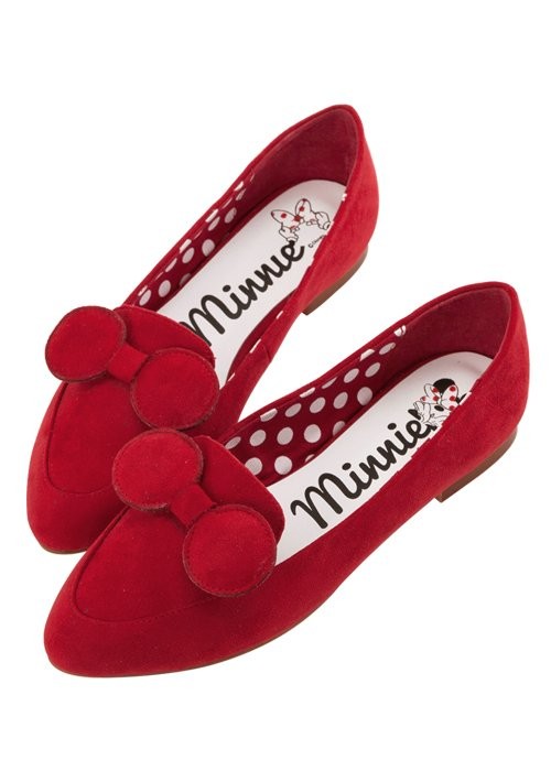 Así son las loafers de Minnie Mouse que querrás lucir con tus street-style