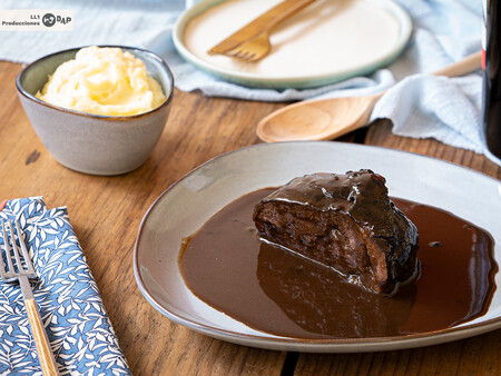 Carrilleras al Pedro Ximénez, receta fácil de un guiso infalible