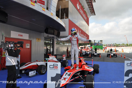 Tio Ellinas y Aaro Vainio se convierten en los primeros ganadores con el nuevo GP3