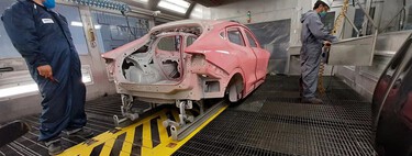Metedura de pata, nivel: los empleados de Ford que pintaron por accidente un Mustang Mach-E de color rosa